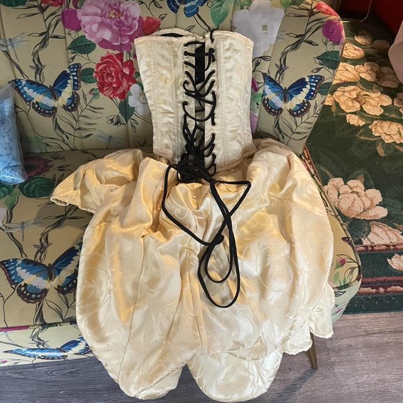 Yellow Handmade Corest - Picture 2 of 2